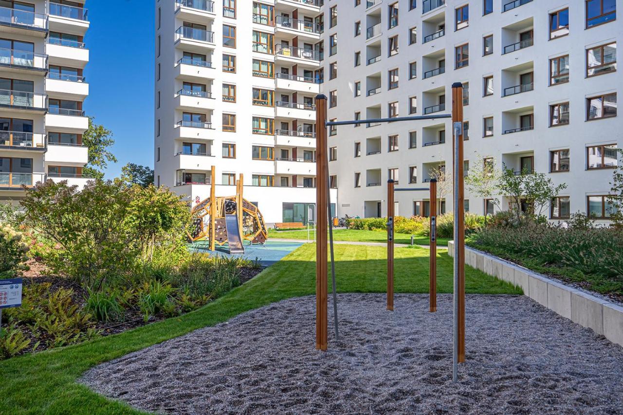 Lotnisko Chopina Modern Studio Warsaw Exterior photo